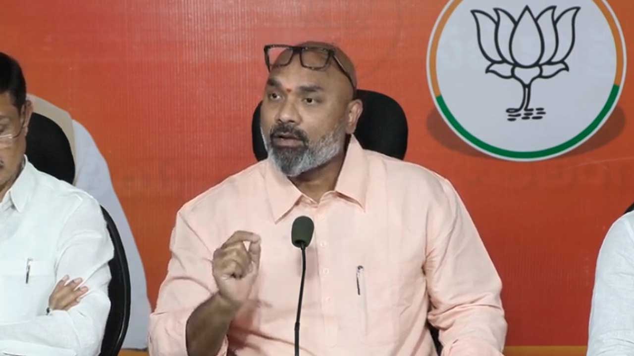 Arvind Comments on KCR