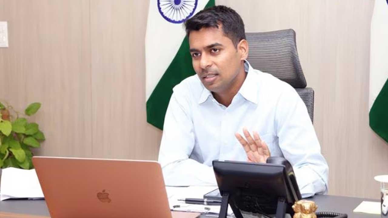 akshara today .jpg collect