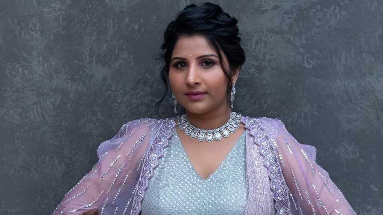 Singer Mangli