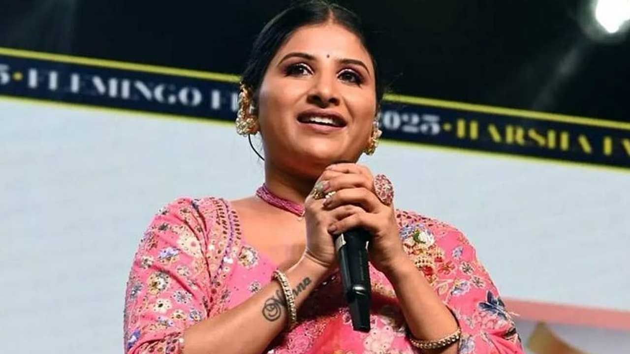 Singer Mangli