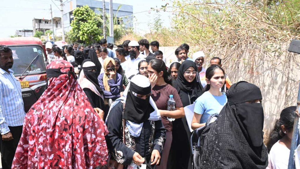 112