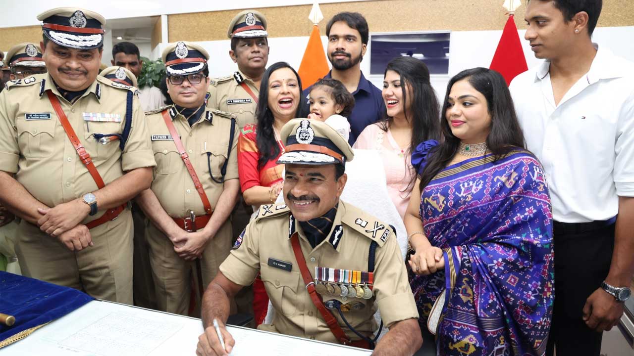 CV Anand DGP