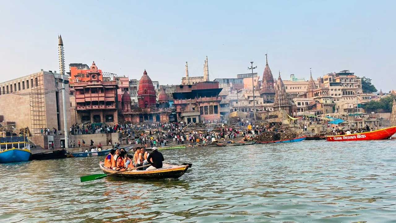 Ayodhya Kashi Tour | అయోధ్య, కాశి పుణ్య క్షేత్ర యాత్ర.. టూర్ ప్యాకేజీతో ముందుకొచ్చిన ఐఆర్సీటీసీ 2 Ayodhya Kashi Tour