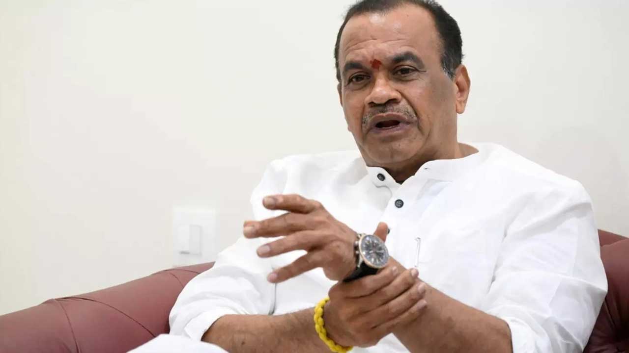 Komatireddy Helped Boy