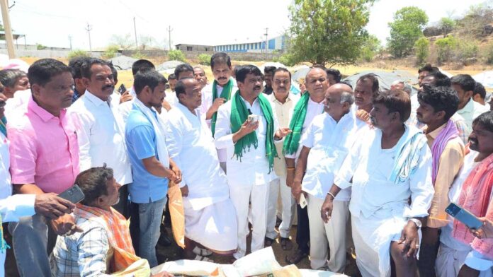 Paddy Procurement Protest