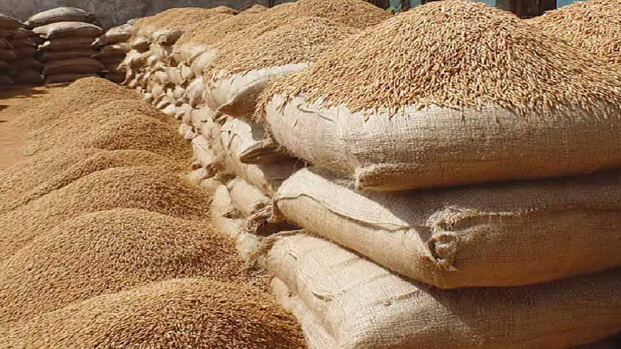 Paddy Procurement Protest