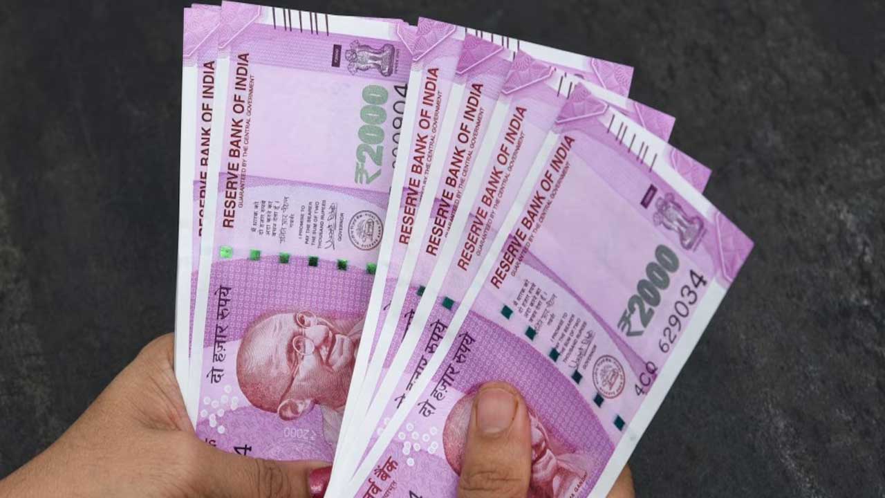 Rs 2000 Notes