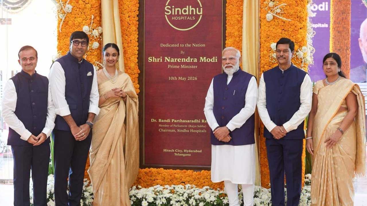 akshara today .jpg sindhu