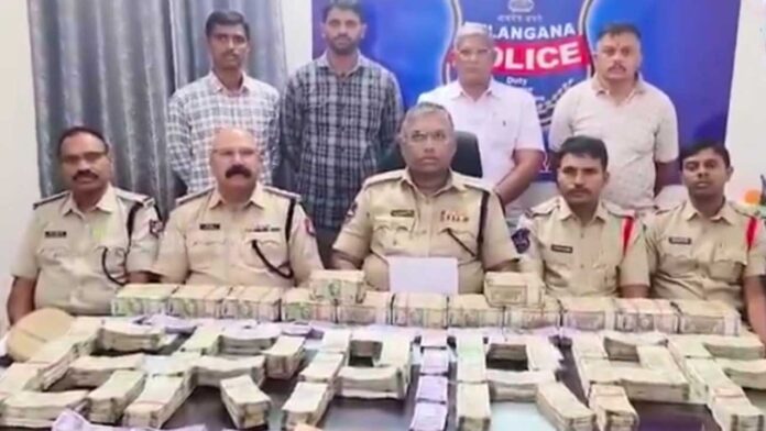 Devagiri Express Hawala | దేవగిరి ఎక్స్‌ప్రెస్‌లో భారీ హవాలా కలకలం: రూ. 1.22 కోట్ల నగదు సీజ్!