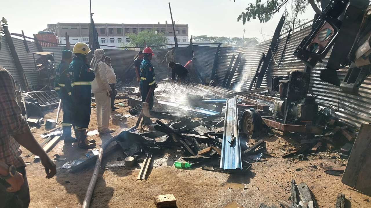 Lorry Garage Fire |