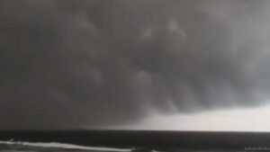 Heavy Rain Havoc | గాలివాన బీభత్సం.. రైతుల ఇక్కట్లు 1 Heavy Rain Havoc