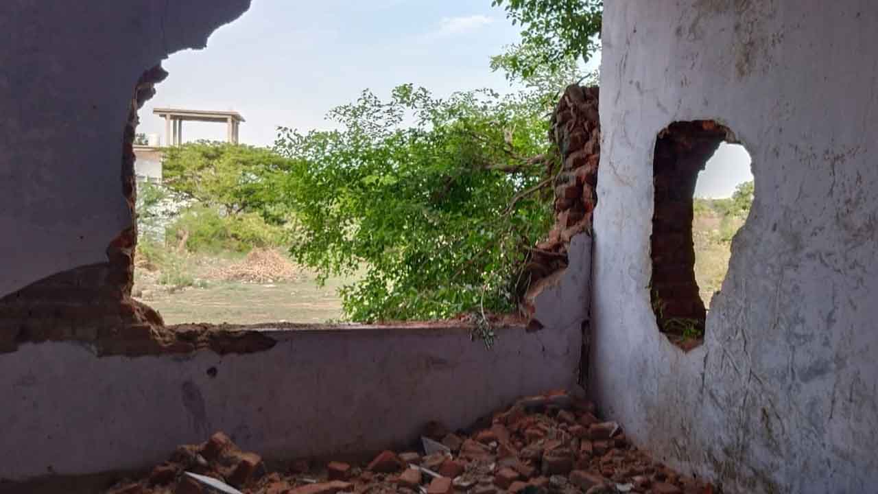 Gandhari School Buildings