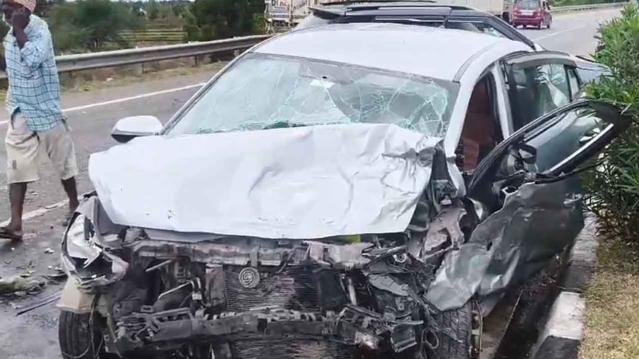 Mallupet Road Accident