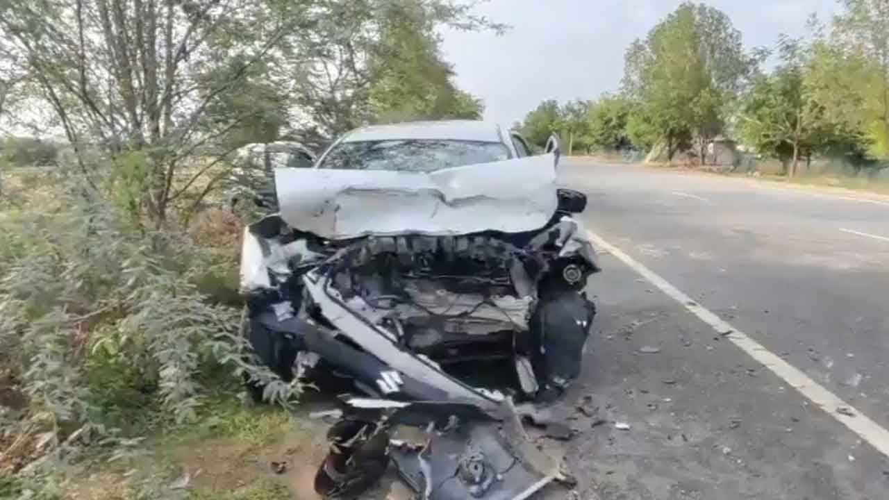 Nalgonda Road Accident
