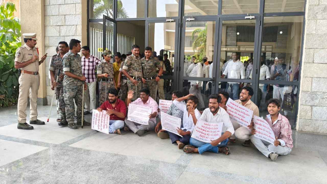 Student Leaders Arrest