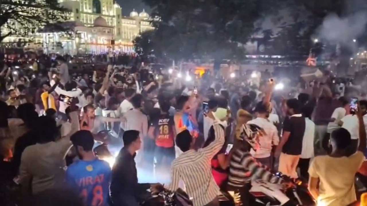 RCB Fans Hooliganism