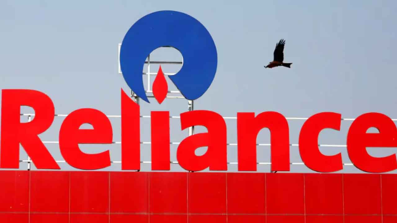 Reliance Stock Rally | రిలయన్స్ దూకుడు.. భారీ లాభాల్లో సూచీలు 2 Reliance Stock Rally