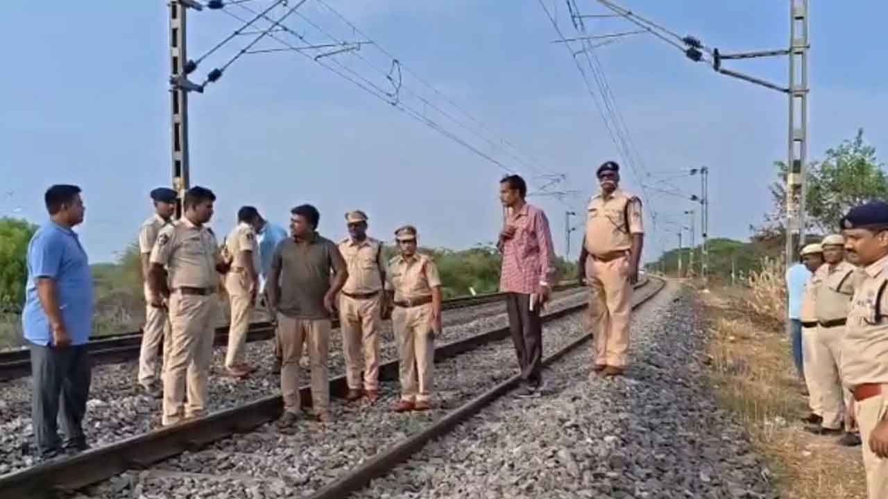 Train Robbery Attempt