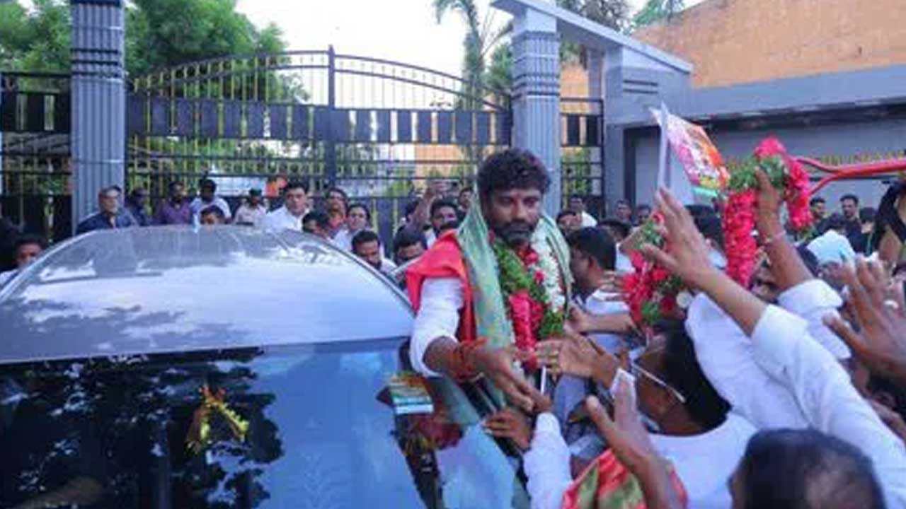 Balka Suman Release