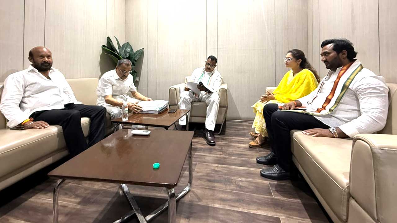 Congress disciplinary committee |