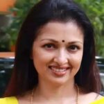 Gautami AIADMK Resignation