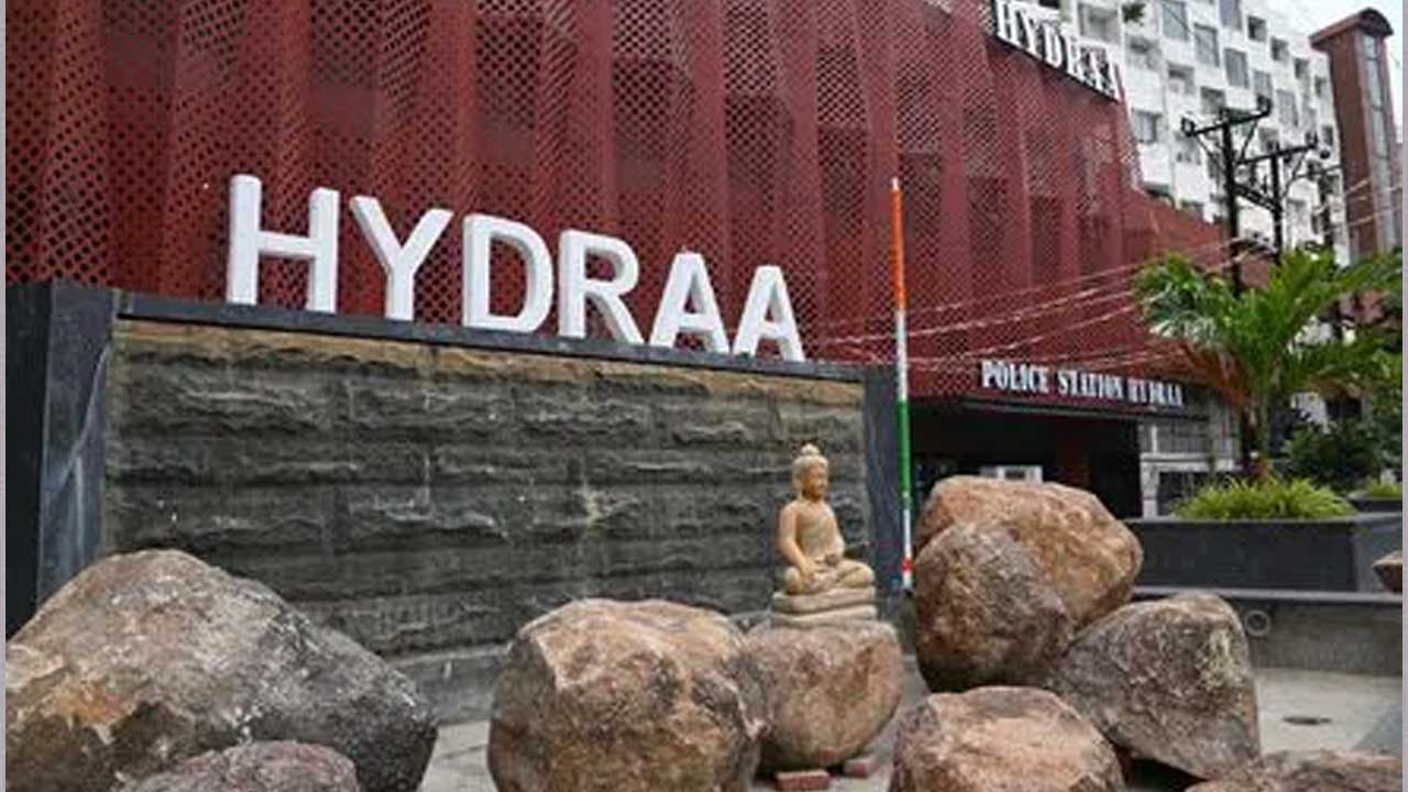 HYDRAA Land Operation | కబ్జాదారులకు షాక్.. రూ. 30,000 కోట్ల భూమిని కాపాడిన హైడ్రా 3 hydra.2
