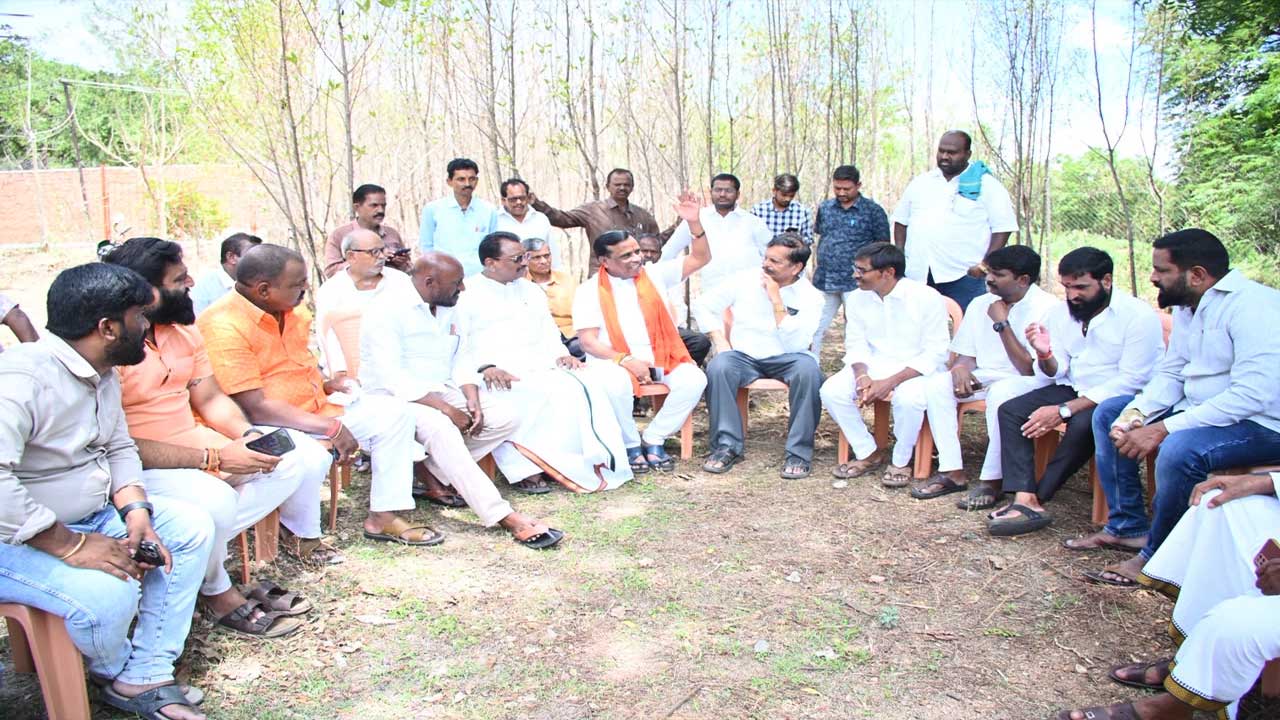 Indur Oora Pandaga