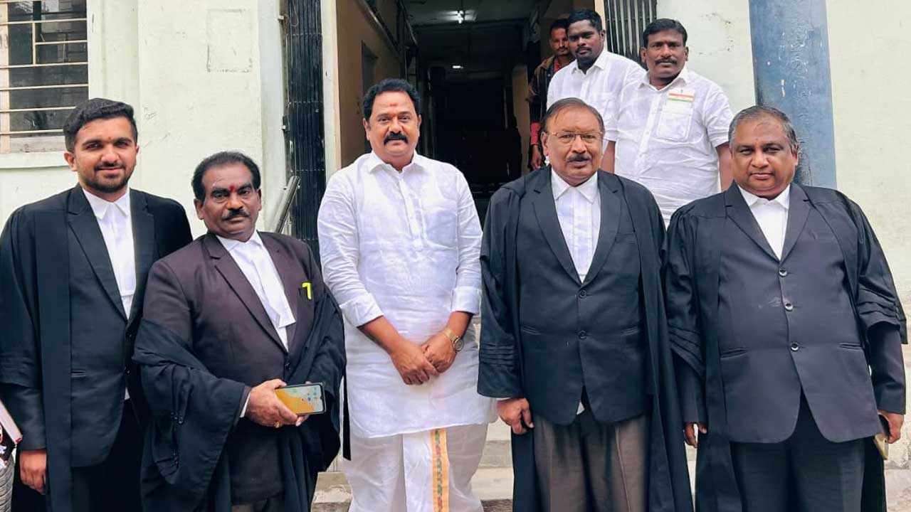 MLA KVR |