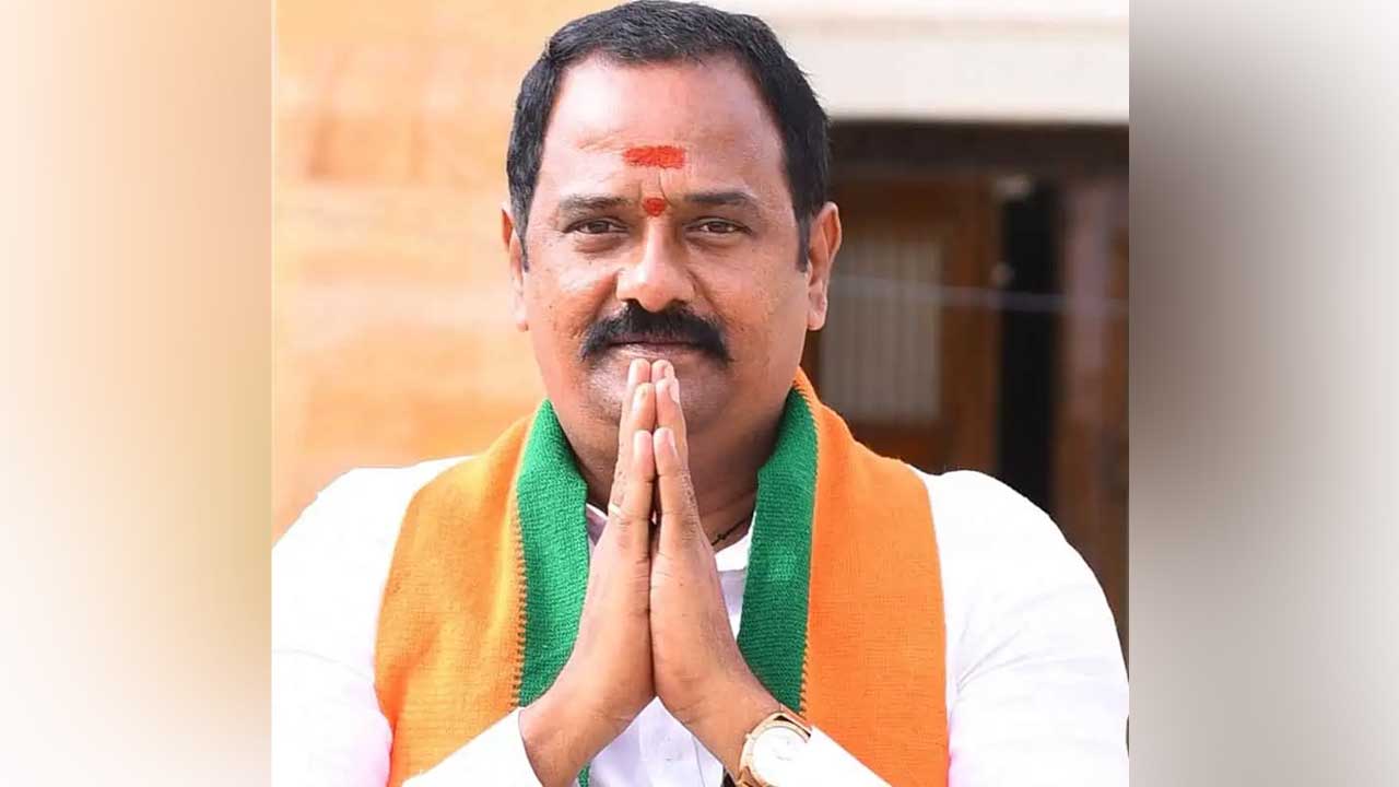 MLA KVR |