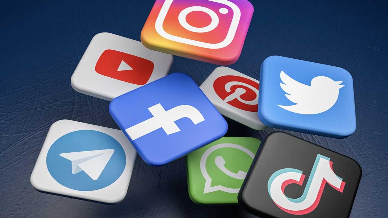 UAE Social Media