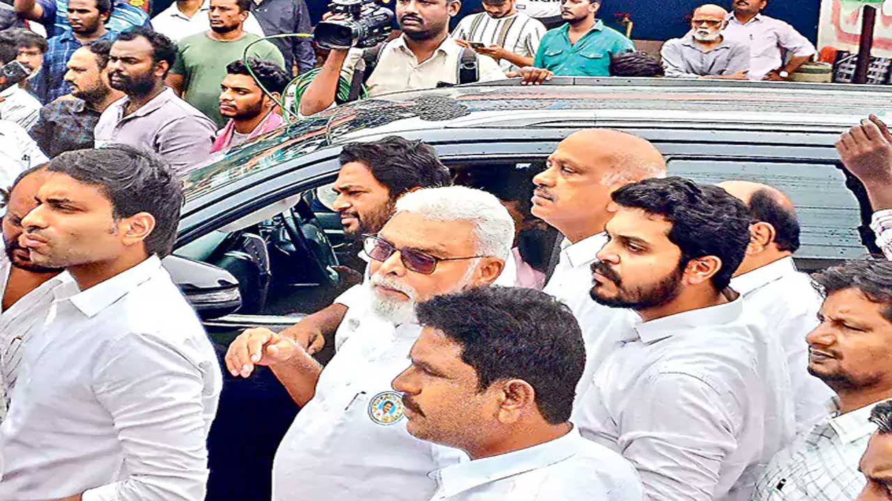 Amaravati YSRCP Tour