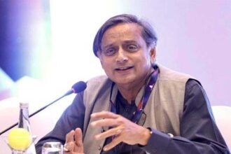 Shashi Tharoor Praises Modi