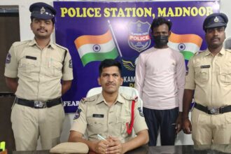 Madnoor police |