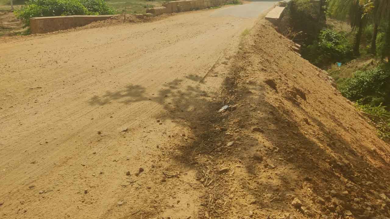 Kamareddy Damaged Bridges | భారీ వానొస్తే ఆగమే..! దెబ్బతిన్న వంతెనలకు మరమ్మతులు కరువు.. 2 Kamareddy Damaged Bridges