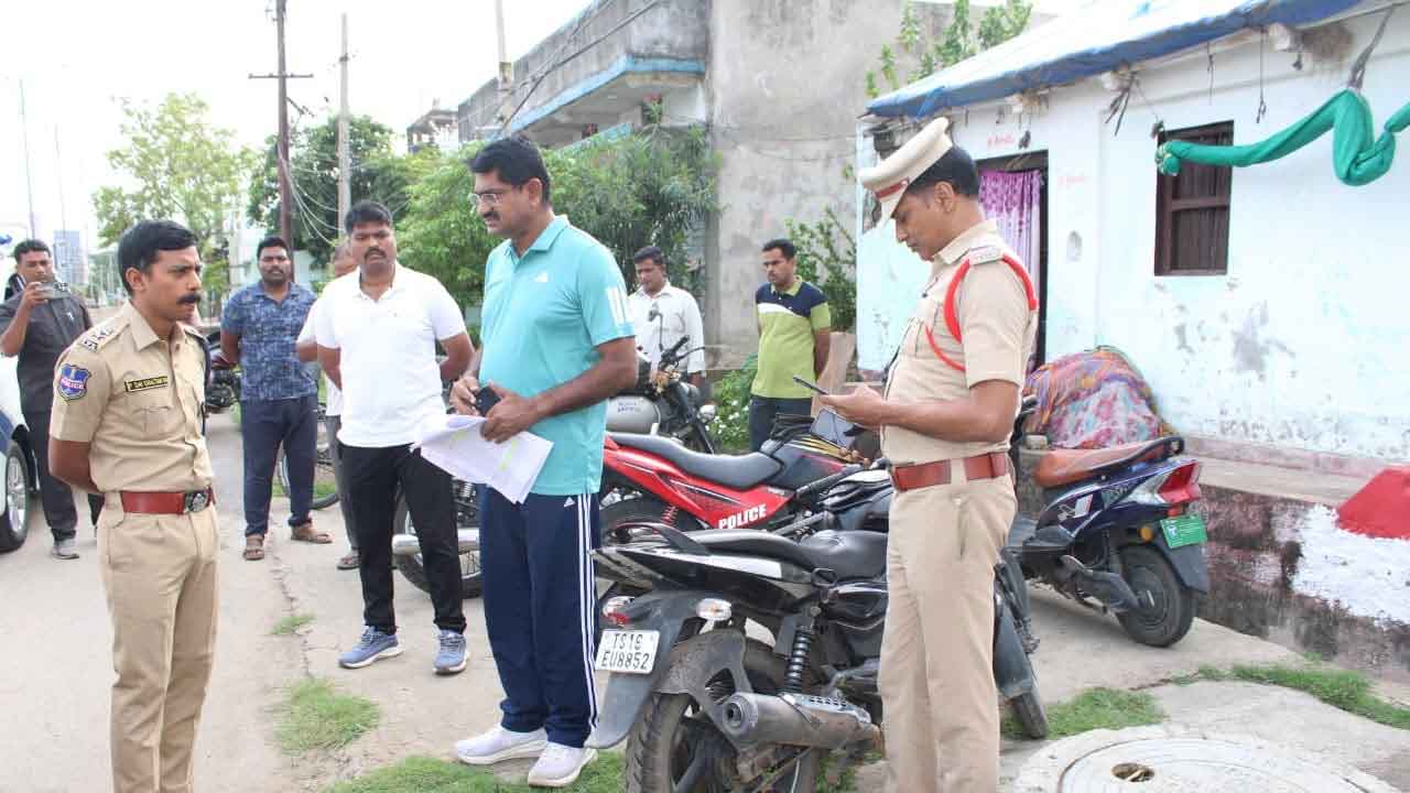 Nizamabad Chain Snatching