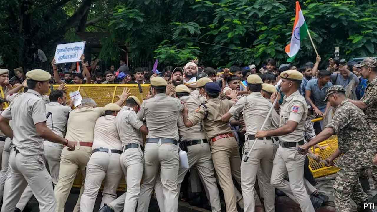 Parliament Protest Clash