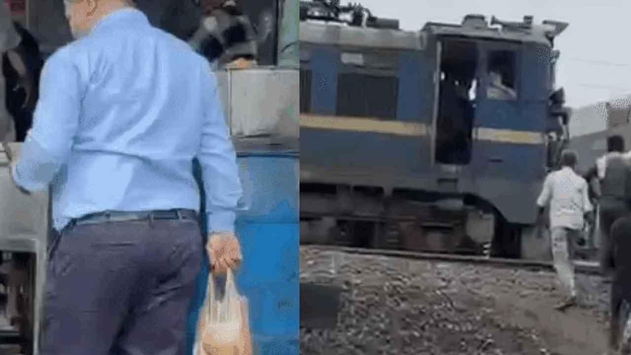 Samosa Train Viral Video | సమోసాల కోసం రైలు ఆపిన లోకో పైలెట్.. అసలు నిజం ఇదే.. 2 Samosa Train Viral Video