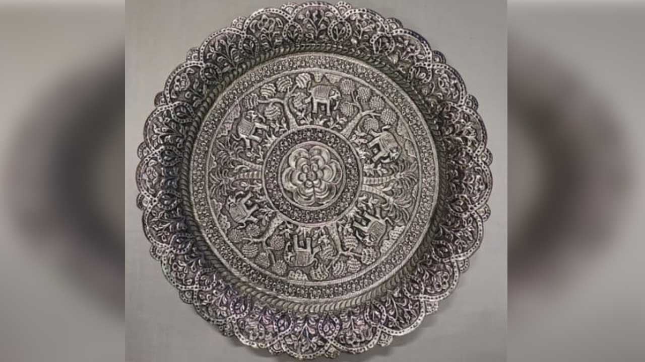 akshara today .jpgsilver p