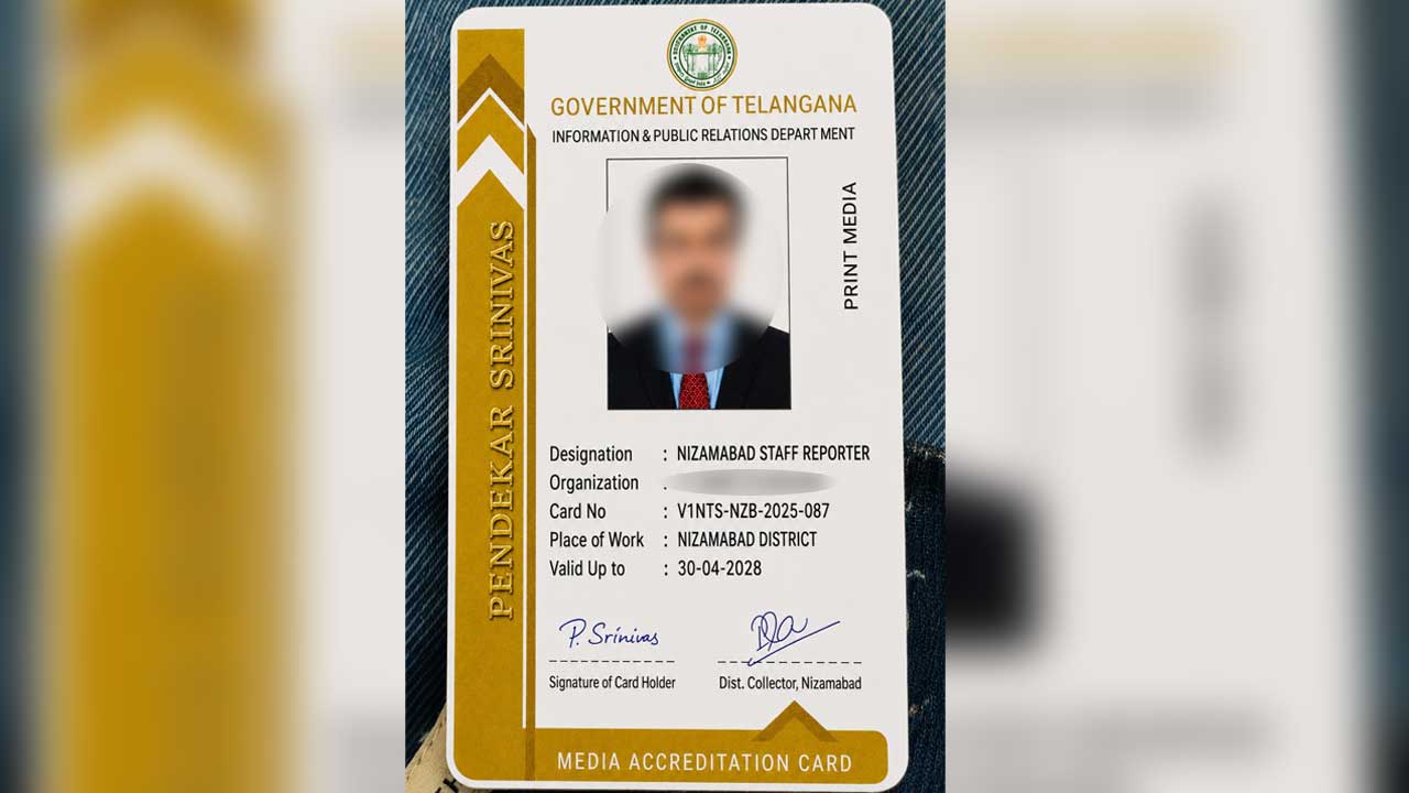 Fake Accreditation Card