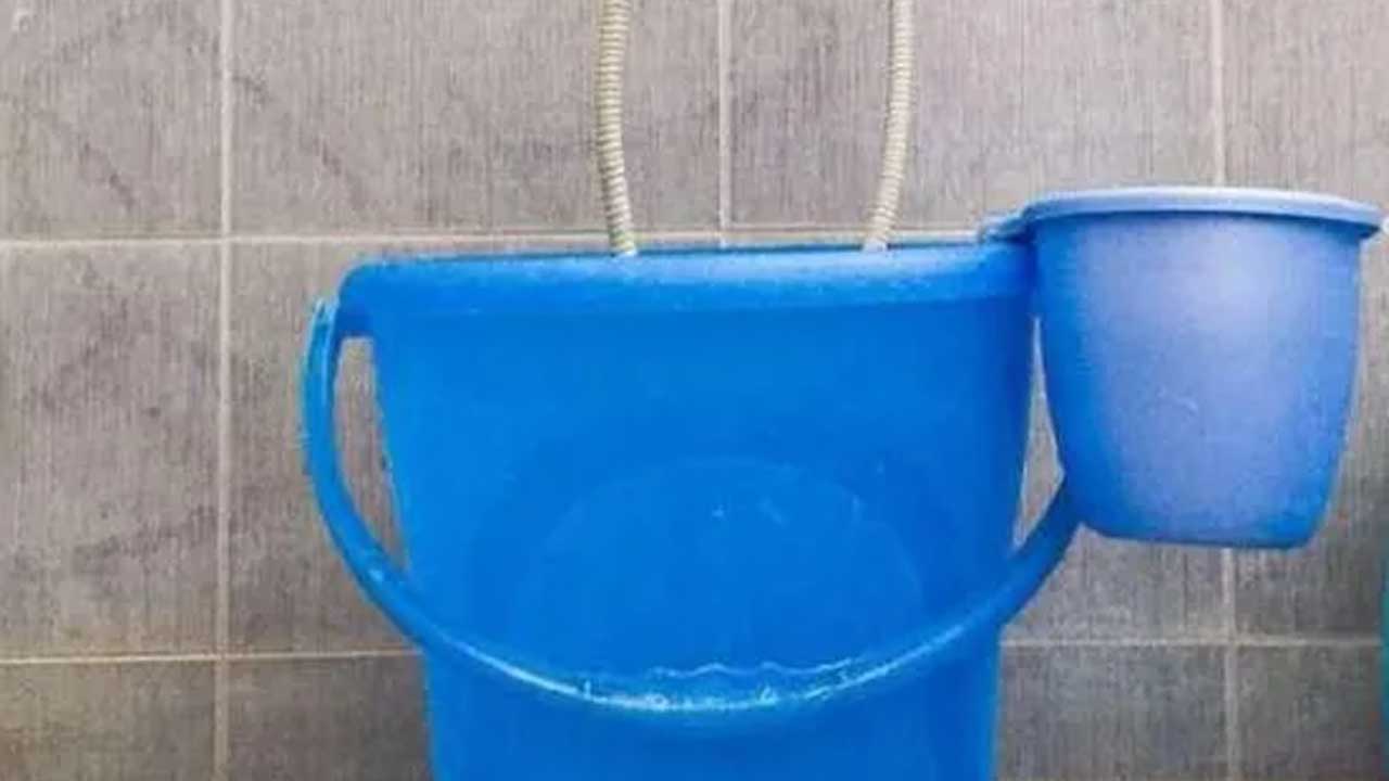 bukket.1