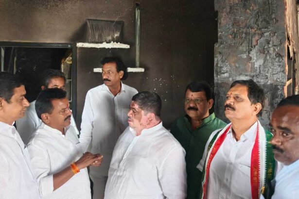 Ponnam Prabhakar Visit |