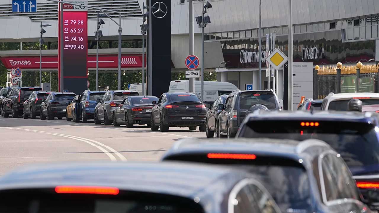 Russia Fuel Shortage