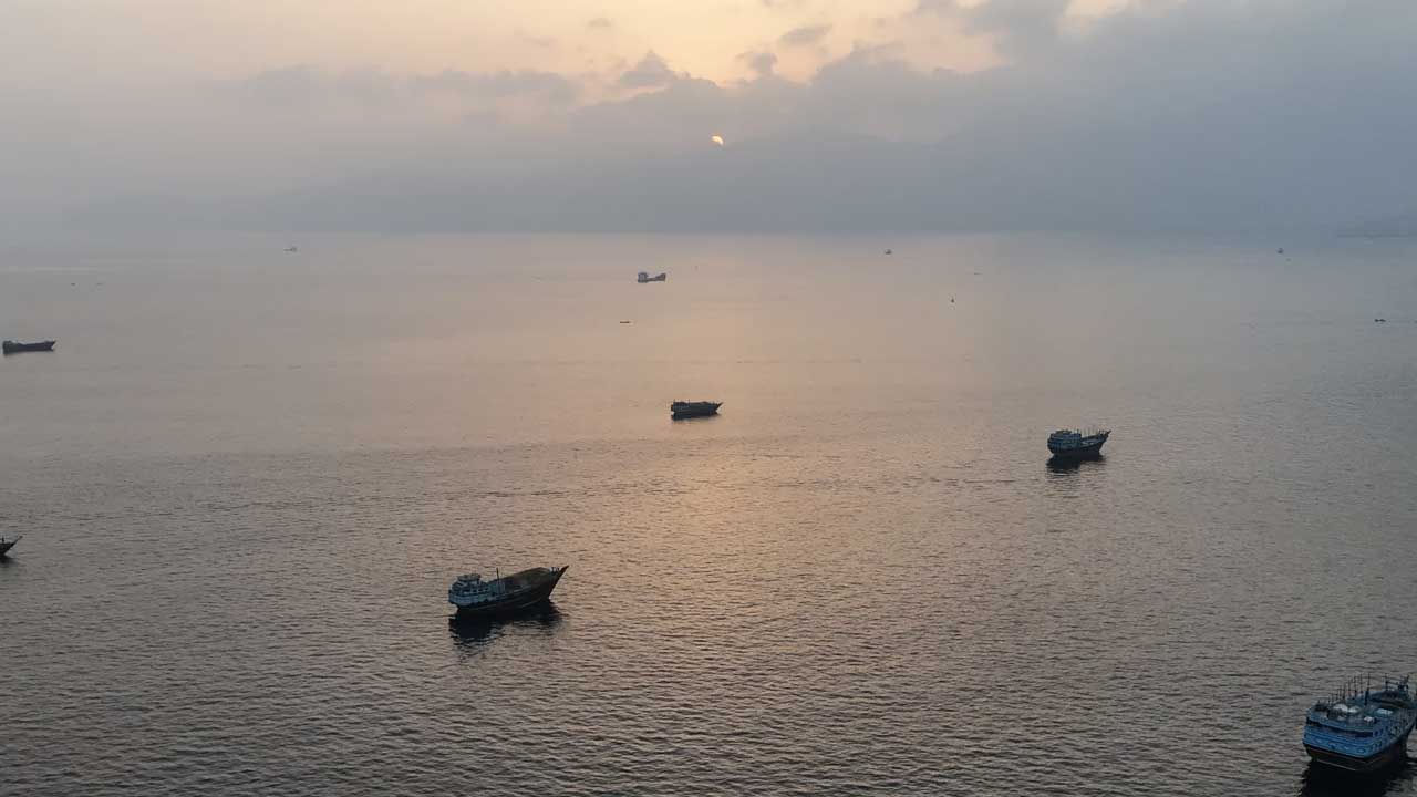 Hormuz Strait Closure