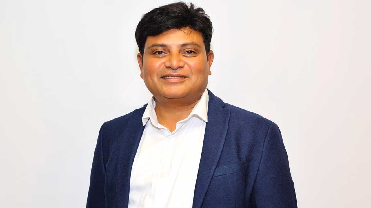 Vishal Akula |