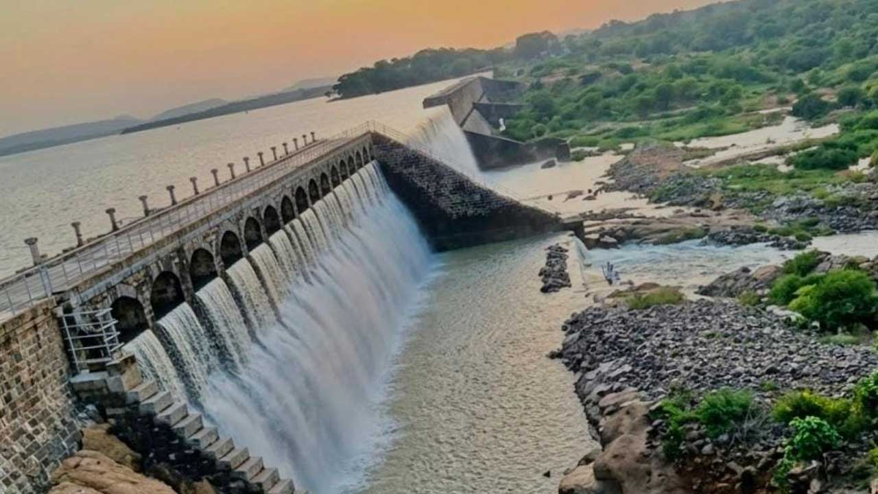 Nizam Sagar Flood