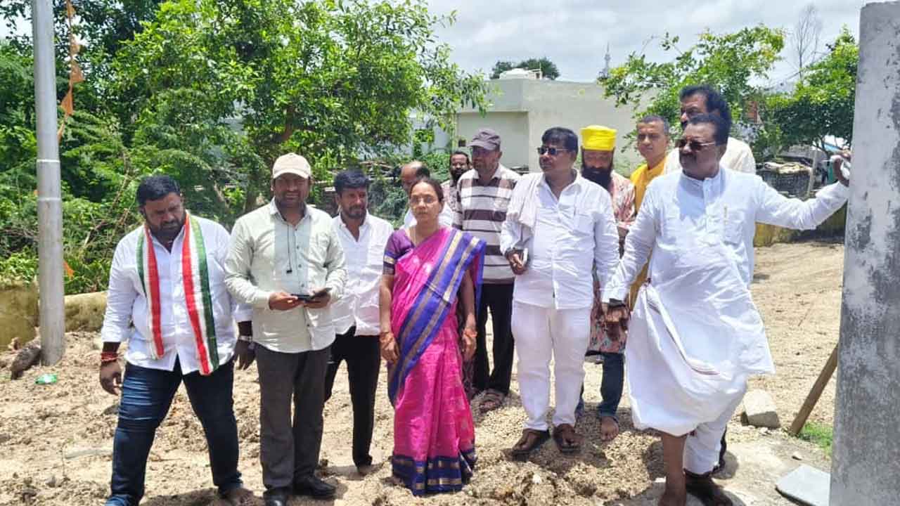 Nizamabad Oora Panduga