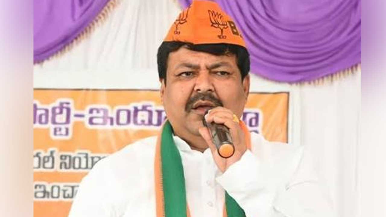 Dinesh Kulachari |