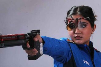 Esha Singh Silver Medal