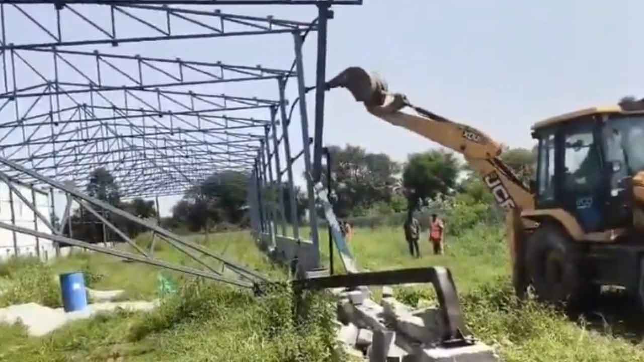 Illegal Constructions