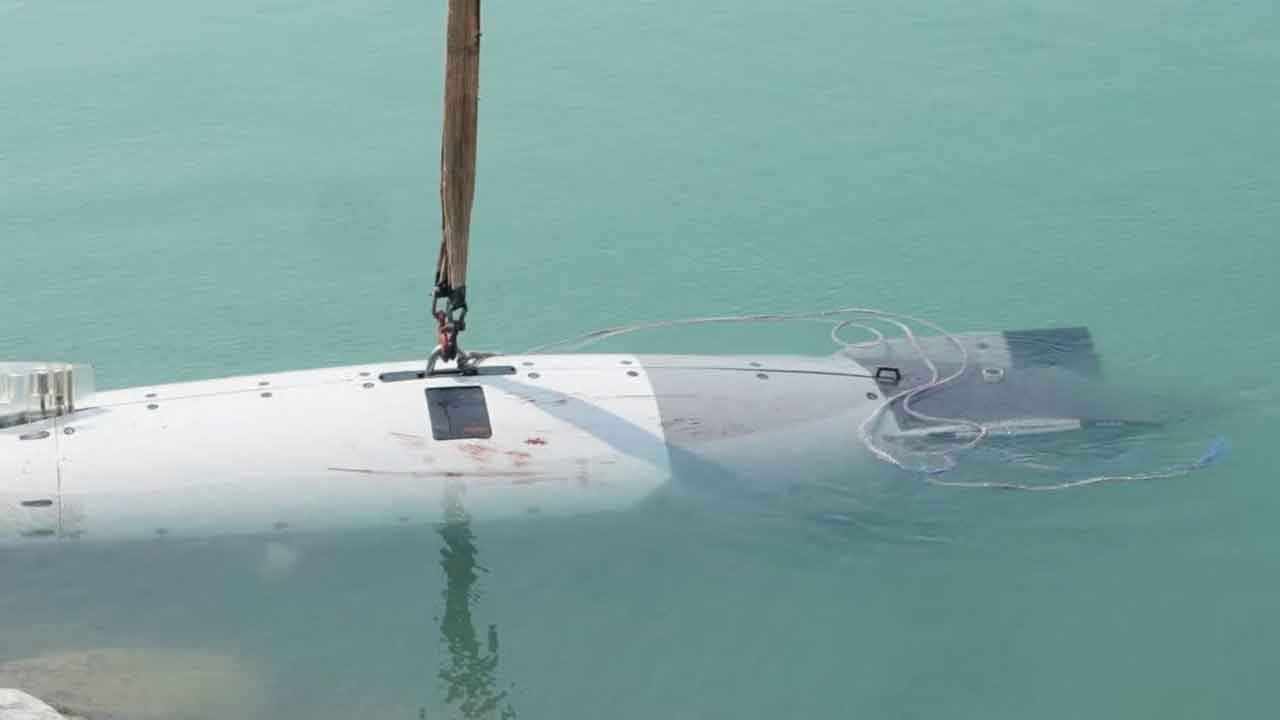 Iran Seizes US Submarine